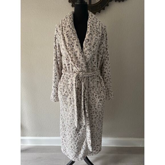 LIZ CLAIBORNE Bathrobe White Cheetah Sz M Sleepwear Comfort Chic Loungewear Cozy - Picture 2 of 9